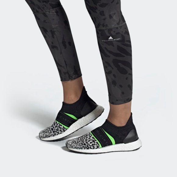 Adidas Ultraboost by Stella McCartney X 3D Knit - Picture 3 of 7